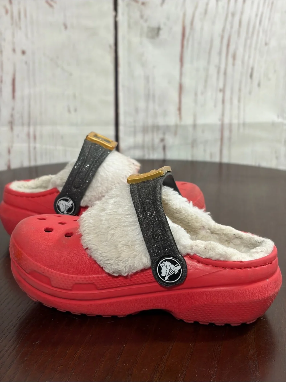 Crocs Santa Kids Red Fleece-Lined Slip-On Clogs C7